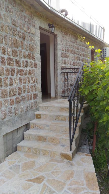 Apartment Mond Virpazar Bagian luar foto