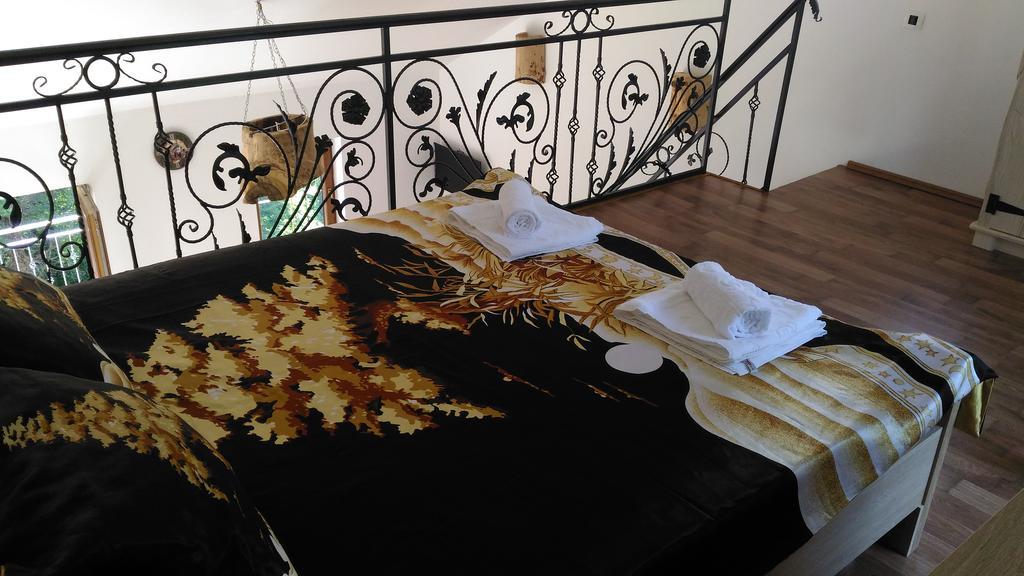 Apartment Mond Virpazar Bagian luar foto