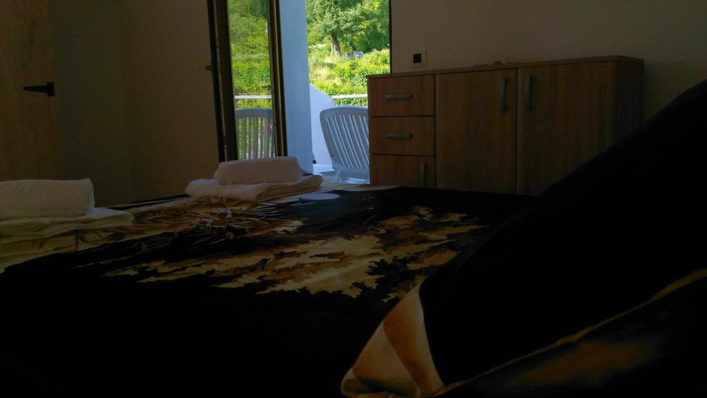 Apartment Mond Virpazar Bagian luar foto