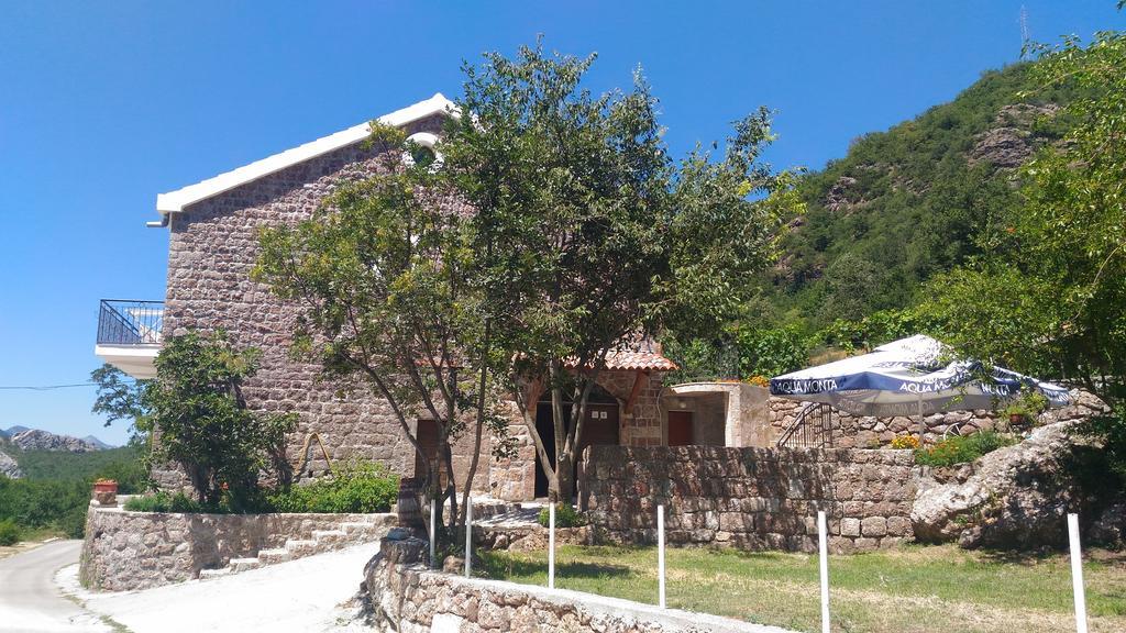 Apartment Mond Virpazar Bagian luar foto