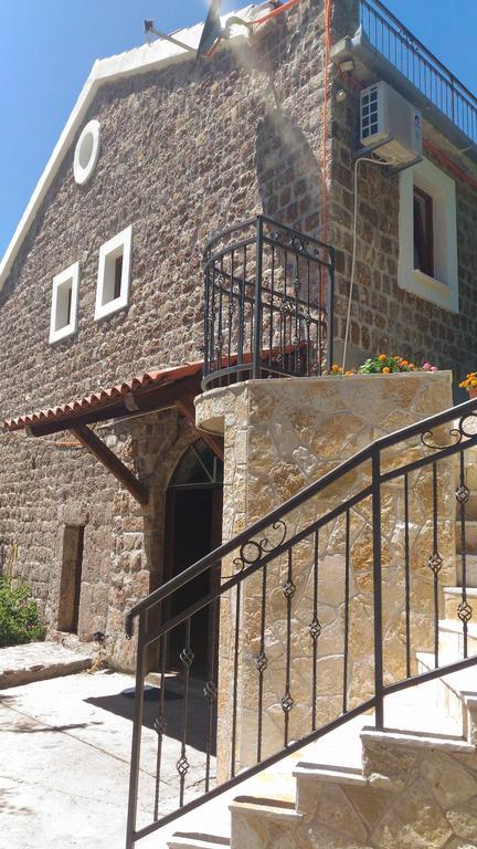 Apartment Mond Virpazar Bagian luar foto